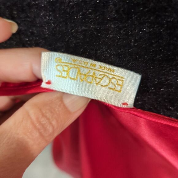 💜5/$25 large red. Super soft pajama top escapades - Picture 3 of 4